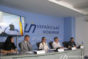 Дружина Бабаєва закликала МЗС, прем'єра і президента допомогти доправити її чоловіка в Україну
