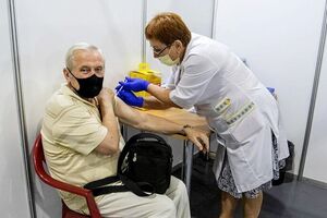 Больше всего прививок сделали в одном из киевских центров