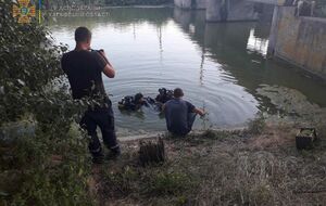 Дівчинка хотіла помити руки