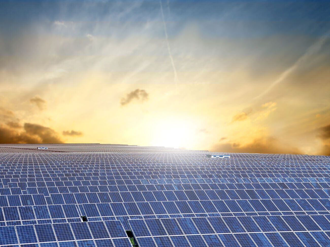 Если не развивать возобновляемую энергетику, то через несколько лет стране придется импортировать электроэнергию, отметил главный банкир по направлениям энергетики и инфраструктуры в Black Sea Trade & Development Bank