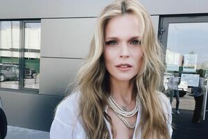 В марте 2020 года Фреймут получила диплом Академии этикета Debrett's