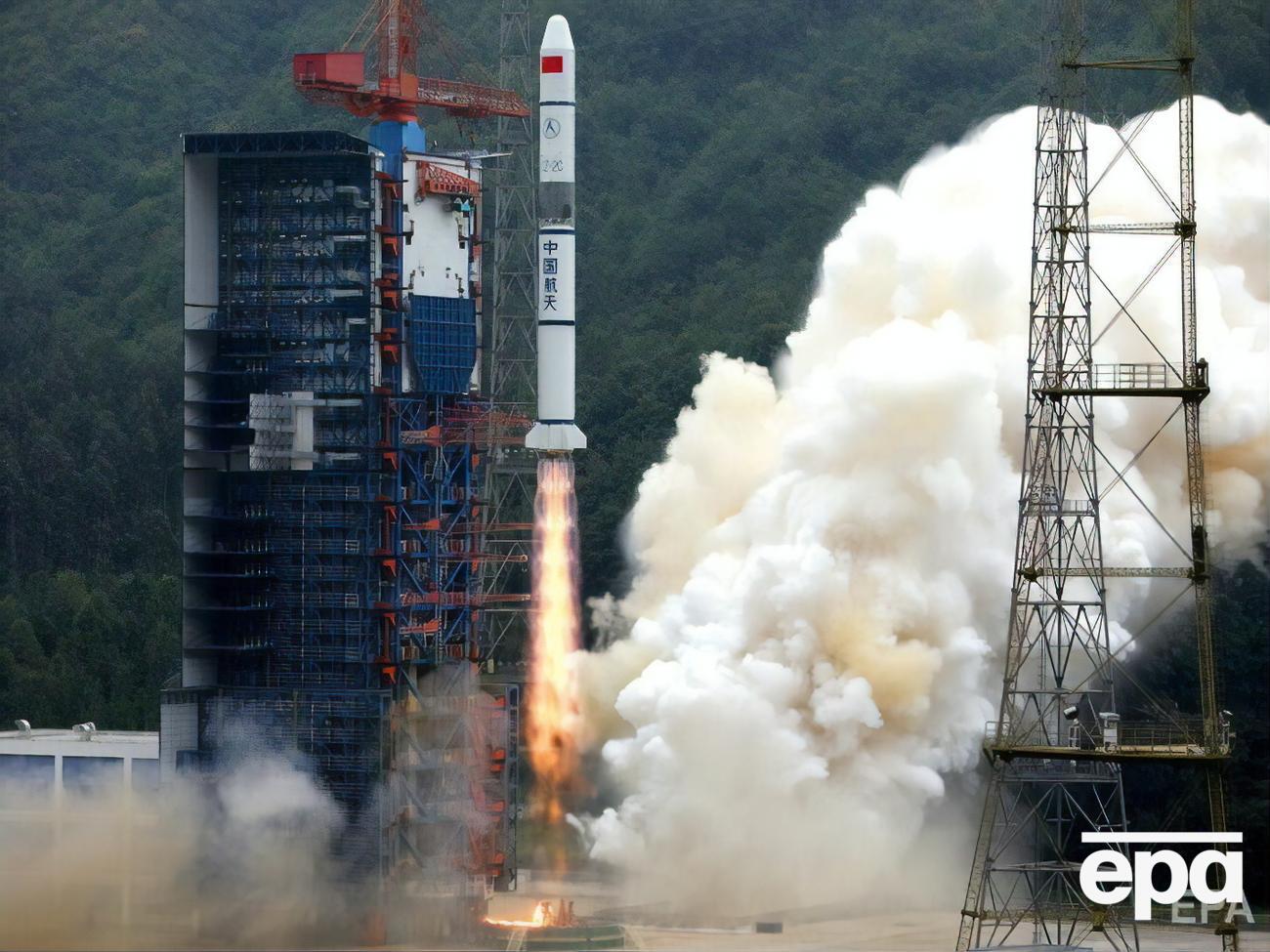 Ракета-носитель со спутниками стартовала с космодрома Сичан в провинции Сычуань (иллюстративное фото)