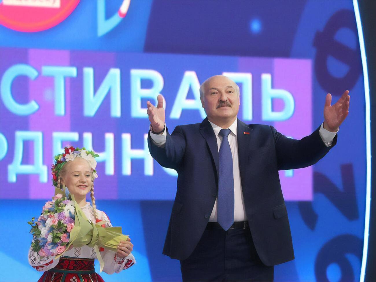 Прессекретарка Лукашенка (на фото) спростувала повідомлення про його госпіталізацію