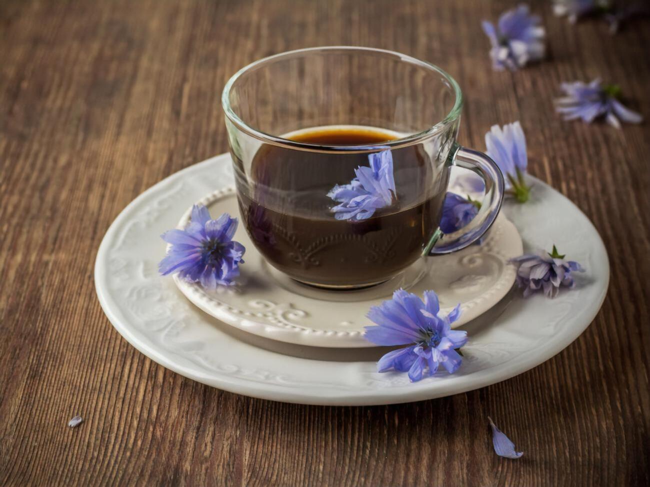 Цикорий с осторожностью нужно пить людям, желающим похудеть