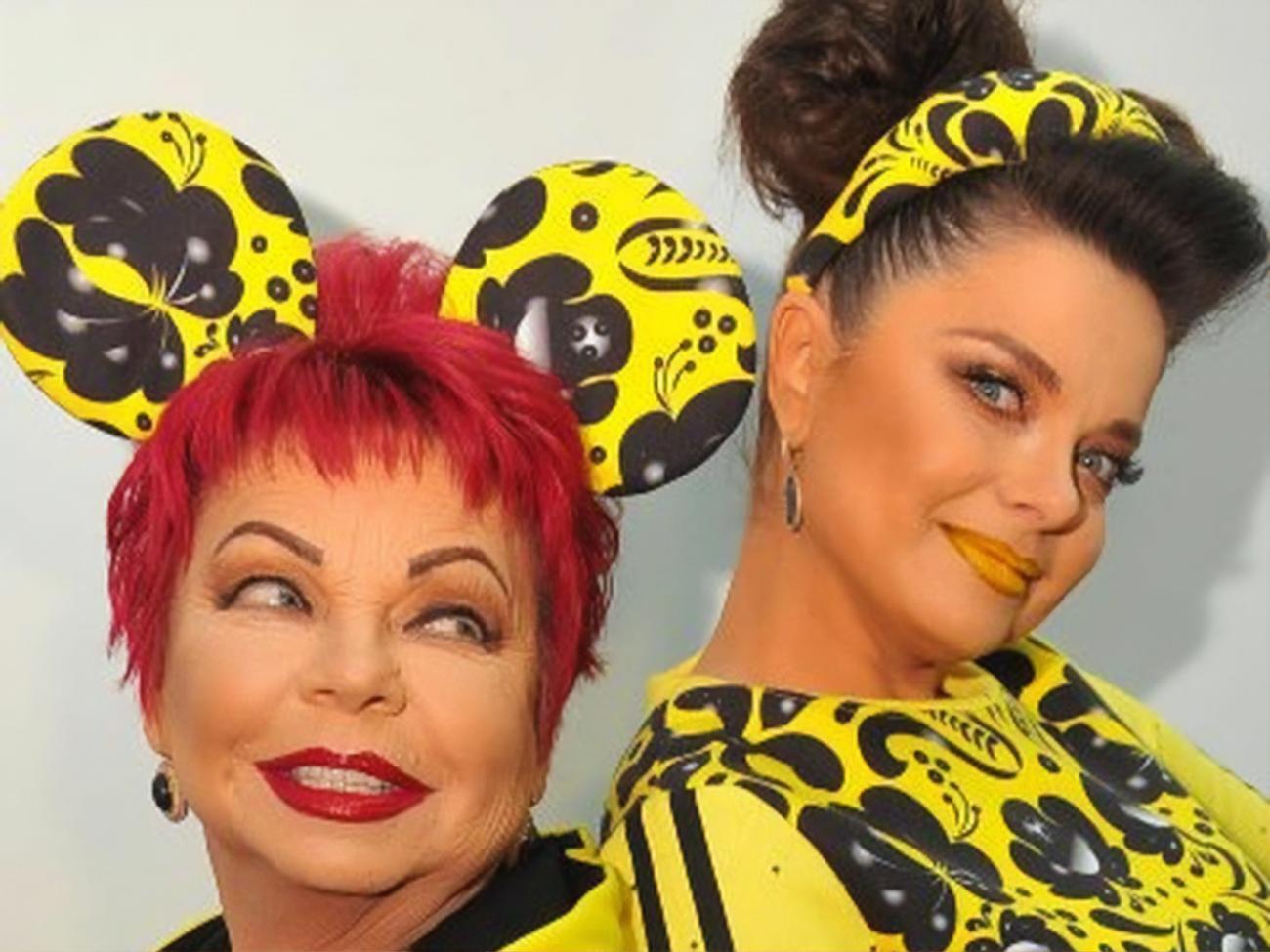 Кроме Натальи ( на фото справа), у Людмила Порывай есть старшая дочь Ирина