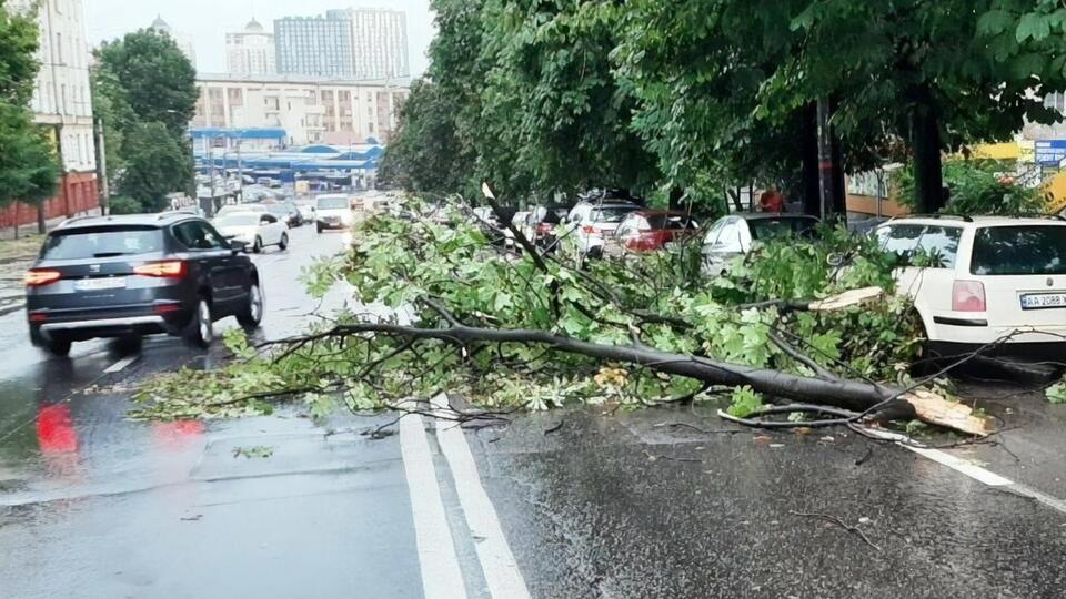 У Києві сьогодні за 30 хвилин випало 18 мм опадів
