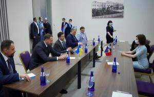 Зеленский и Санду обсудили развитие транспортно-транзитного потенциала двух стран