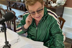 Элтон Джон признался, что ему не хватает присутствия принцессы Дианы