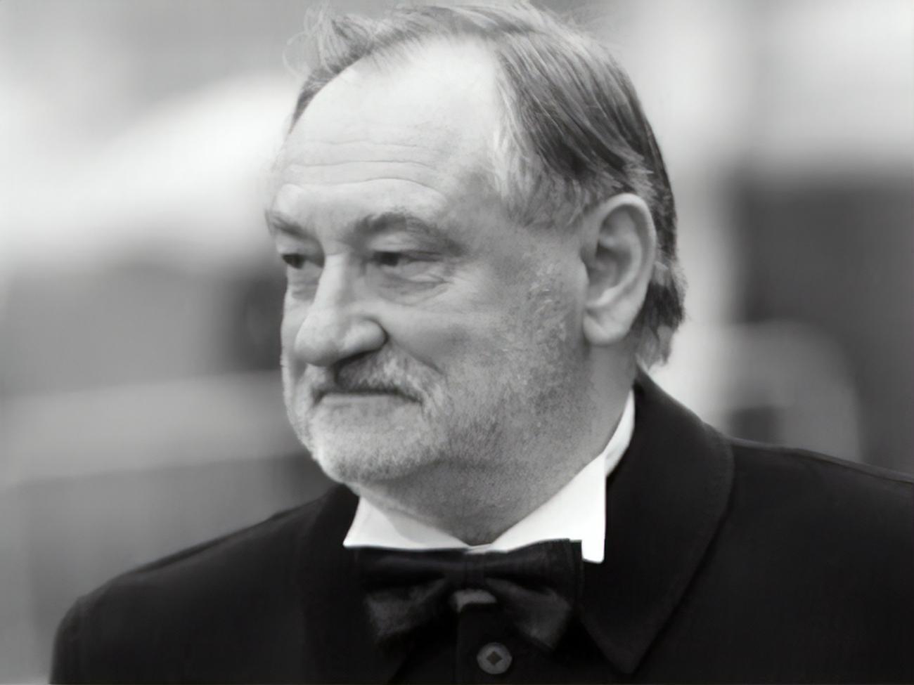 Меморіальну дошку встановлять за місцем проживання Ступки