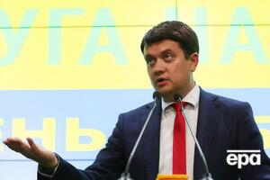 Разумков не згоден із рішенням Міністерства оборони України, що курсантки на День Незалежності маршуватимуть на підборах