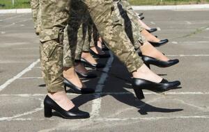 Взуття для курсанток вирішили замінити, але підбори залишаться