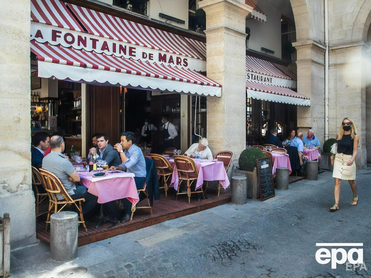 У Франції підтвердили 5,9 млн випадків COVID-19