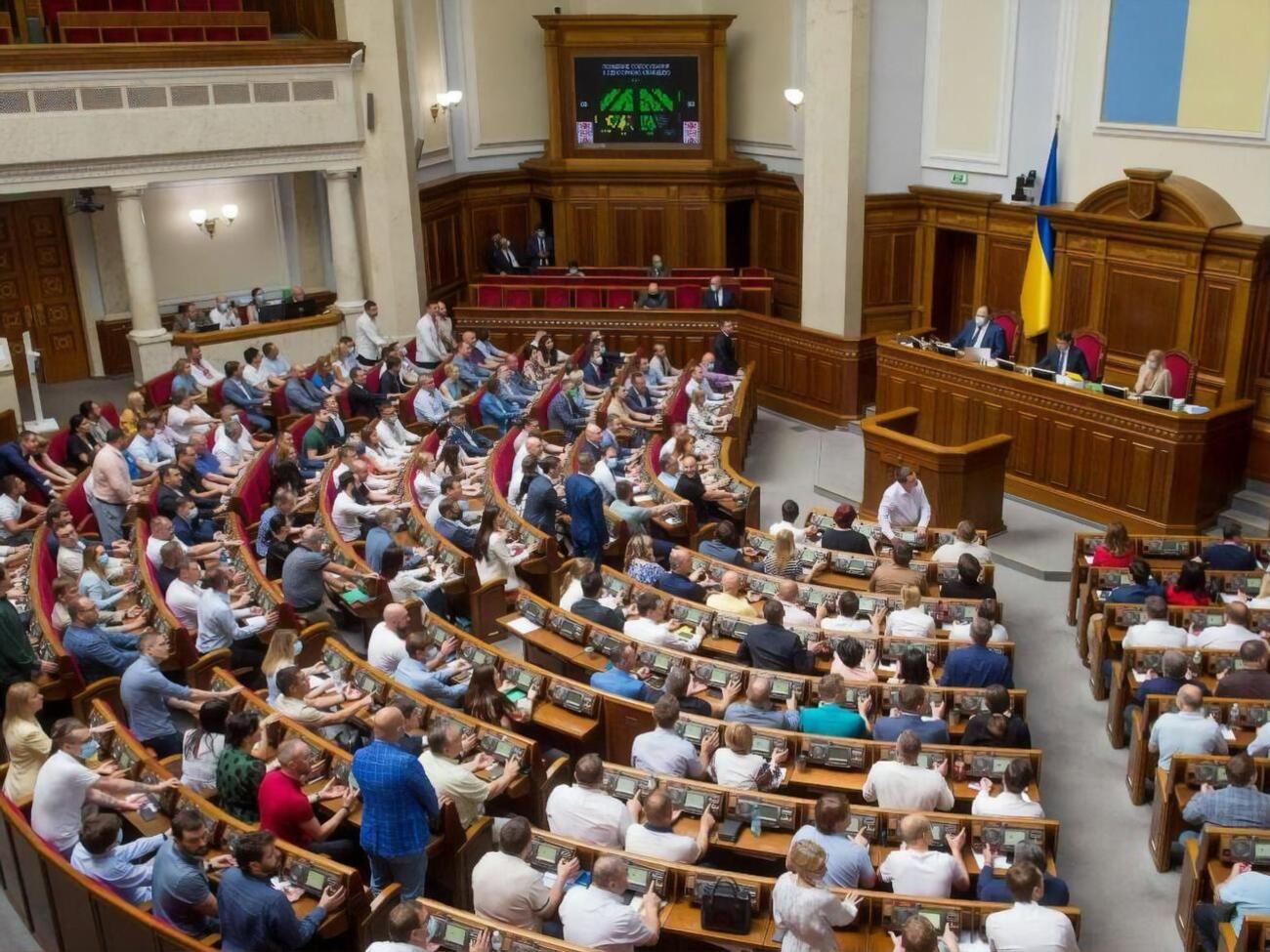Нардепи зареєстрували чотири проєкти постанов, які блокували підписання ухваленого законопроєкту про ВРП