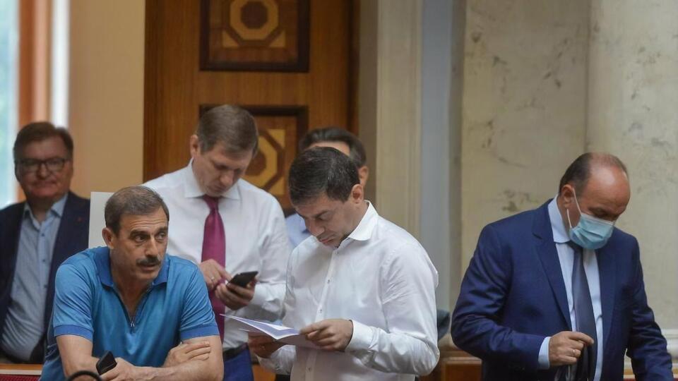 Три проєкти постанов про скасування закону про реформу "Укроборонпрому" зареєстрували нардепи від фракції "Батьківщина"