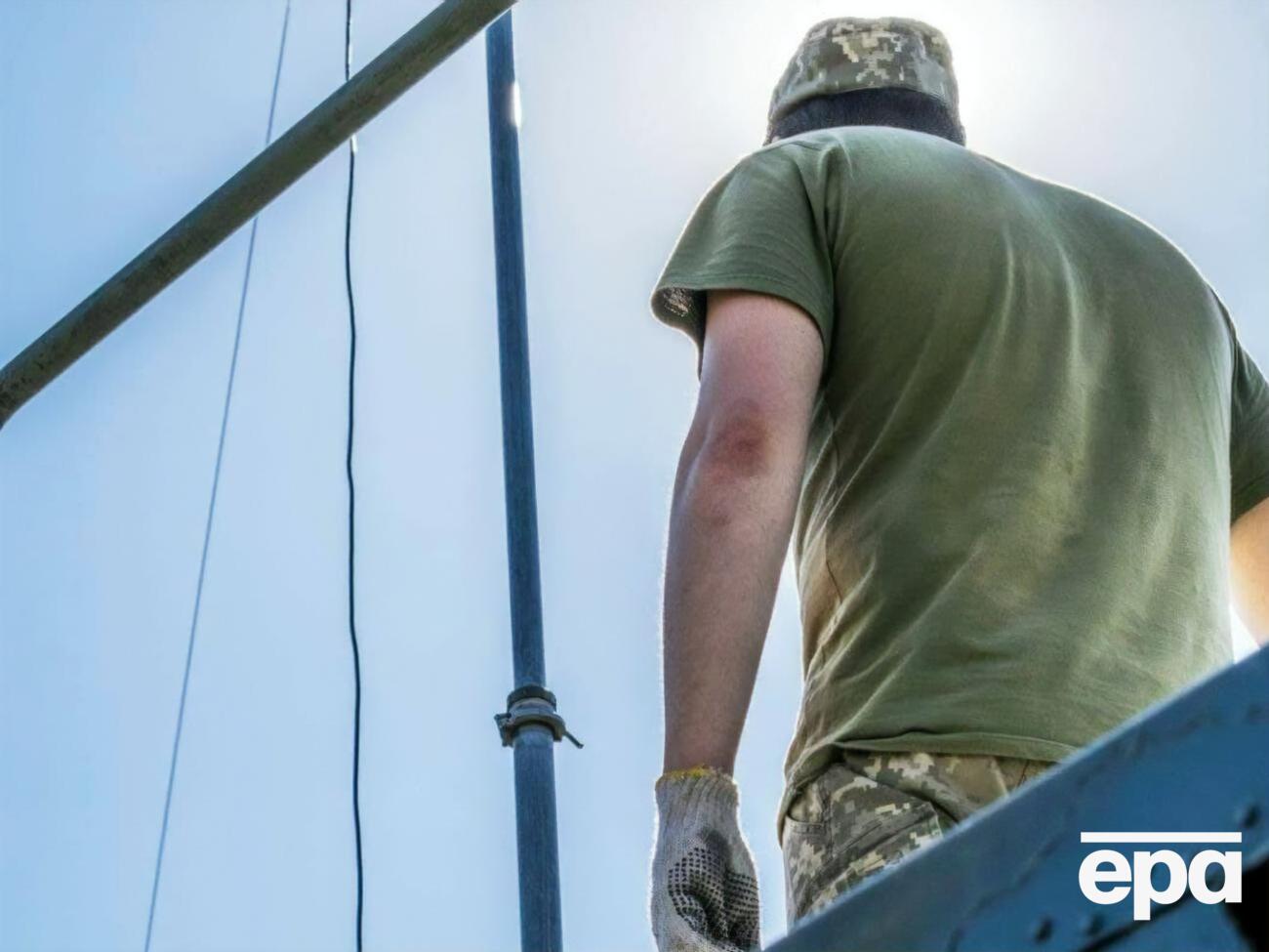 Слідчі ДБР повідомили про підозру заступника командира військової частини з тилу ЗСУ