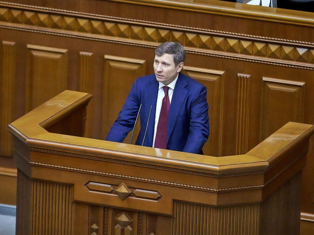 Сергей Шахов: Прибыльными, согласно статистике, являются лишь 28% от общего количества госпредприятий. Ими умышленно не занимаются, чтобы продать за бесценок