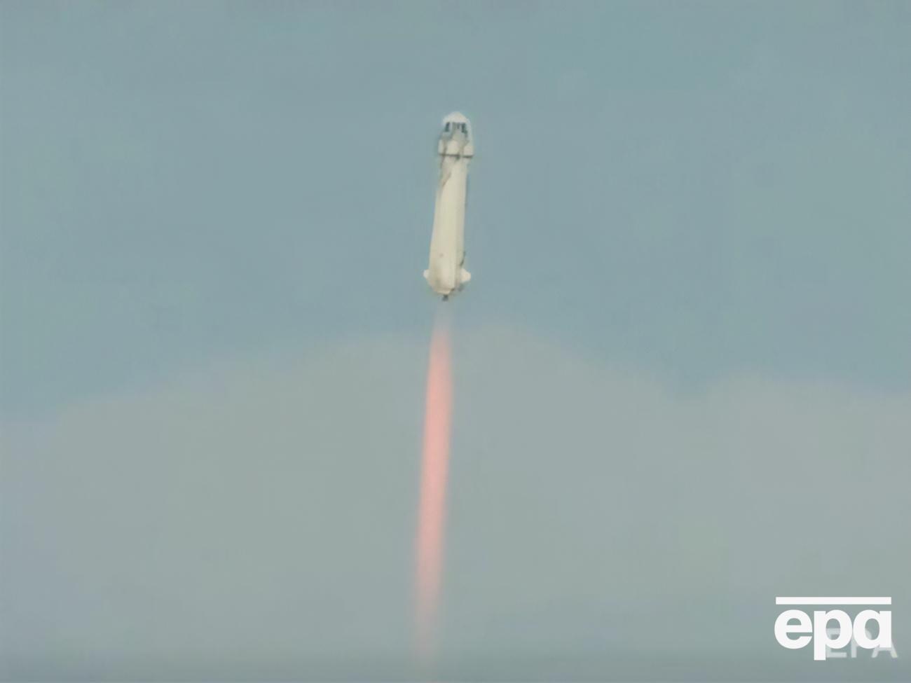 Форма ракеты вызвала у интернет-пользователей ассоциации, о которых Безос, вероятно, не задумывался