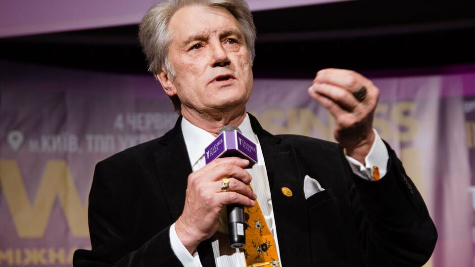 67-річний Ющенко написав про важливість сімейного вогнища для людини й держави загалом