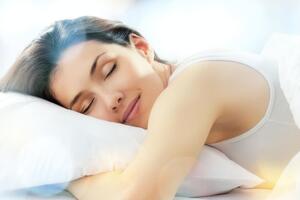 Щоб домогтися повноцінного сну, важливо дотримуватися режиму загалом