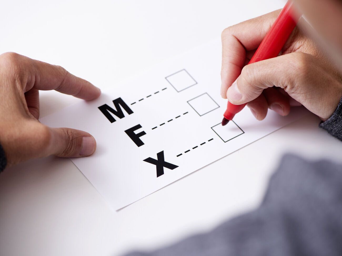 Люди, які не хочуть визначати себе як чоловіка або жінку, зможуть обрати в документах гендерний маркер X