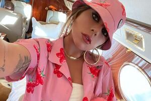 Певица Леди Гага дебютировала в 2008 году