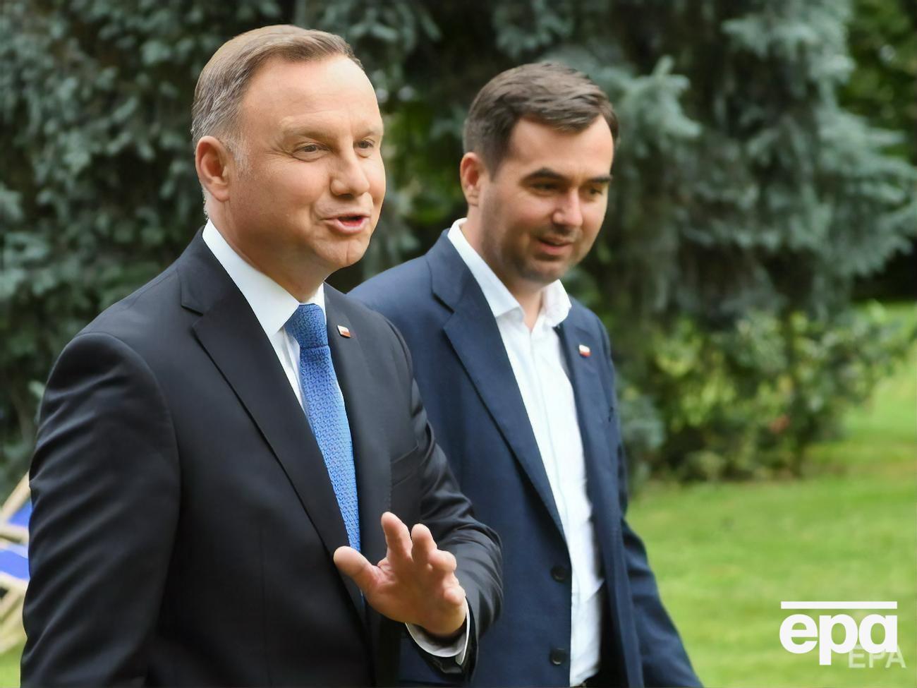По словам&nbsp;Спыхальского (справа), позиция Дуды (слева) по "Северному потоку &ndash; 2" отвечает совместному заявлению глав МИД Польши и Украины