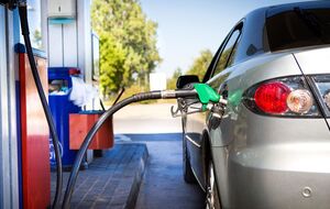 Вервые о поставках растворителей стало известно в феврале этого года