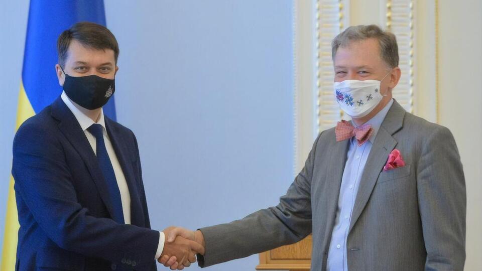 Разумков зустрівся з Кентом