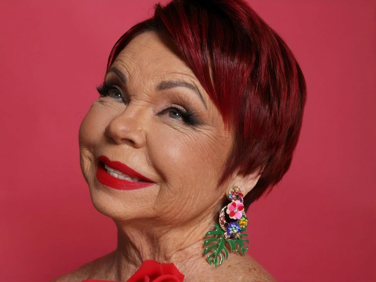 Людмила Поривай прилетіла до Києва зі США, де давно живе