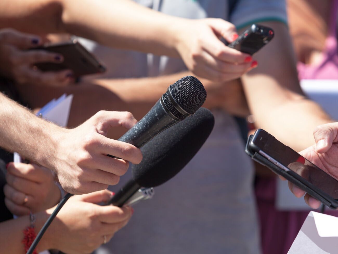 Подозреваемому в нападении на журналиста грозит до пяти лет тюрьмы