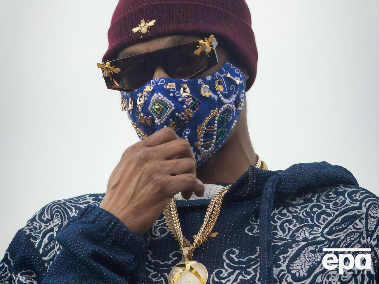 Snoop Dogg вел стрим, не обращая внимания на сообщения