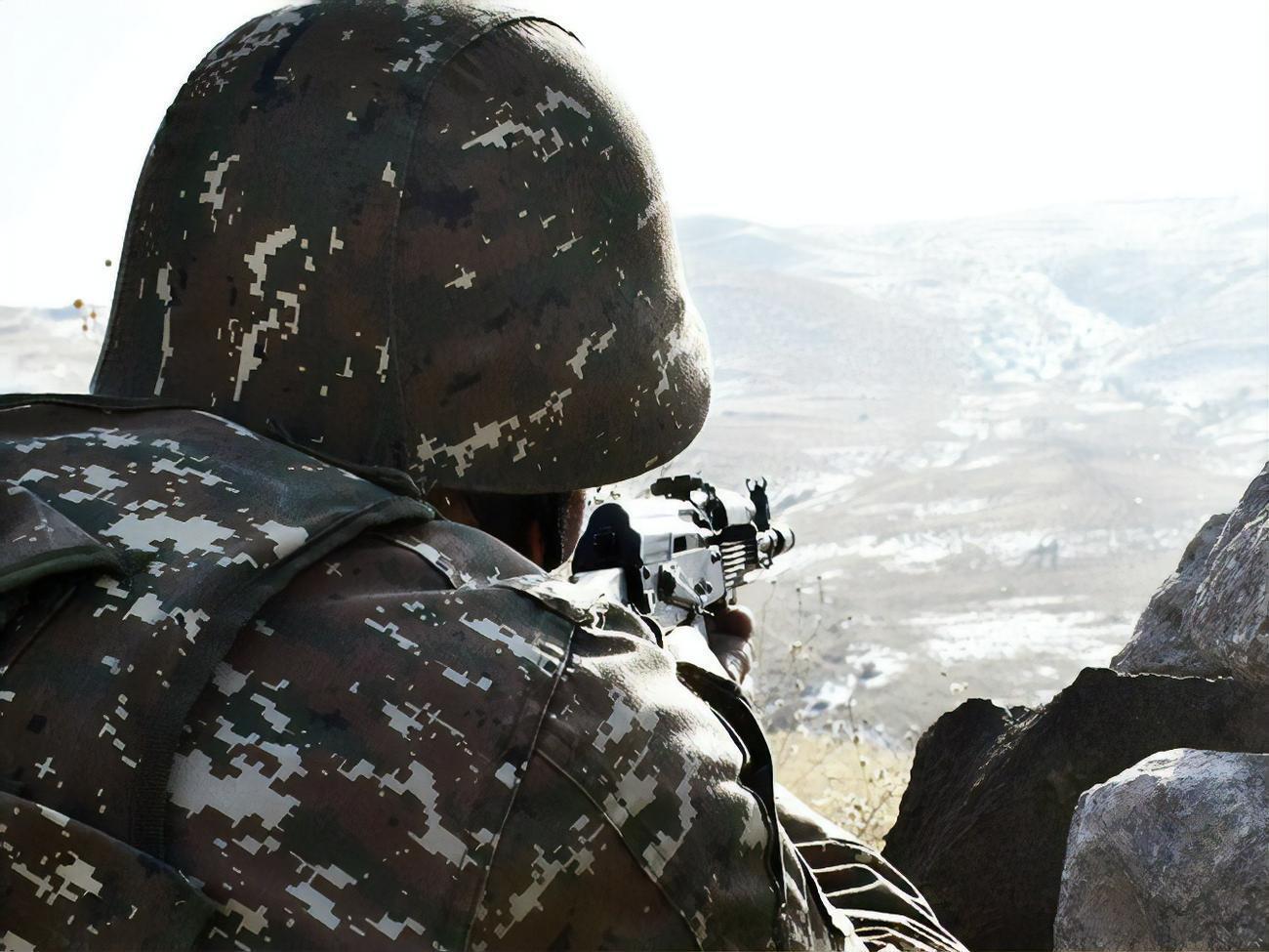 Минобороны Азербайджана заявило, что военный погиб от выстрела снайпера