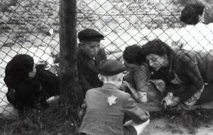 В результате Холокоста в 30–40-х годах прошлого века в Европе погибло около 6 млн человек