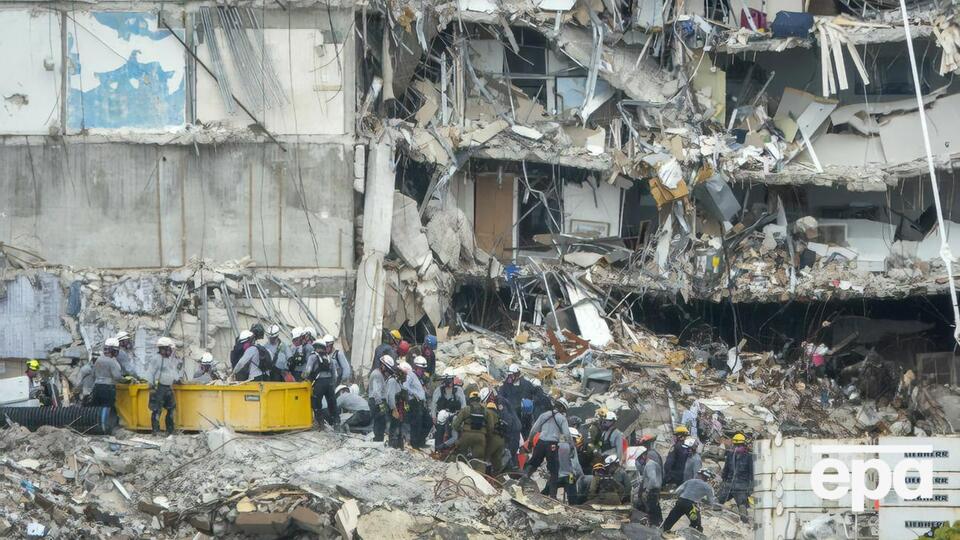 Дом в Майами обрушился 24 июня