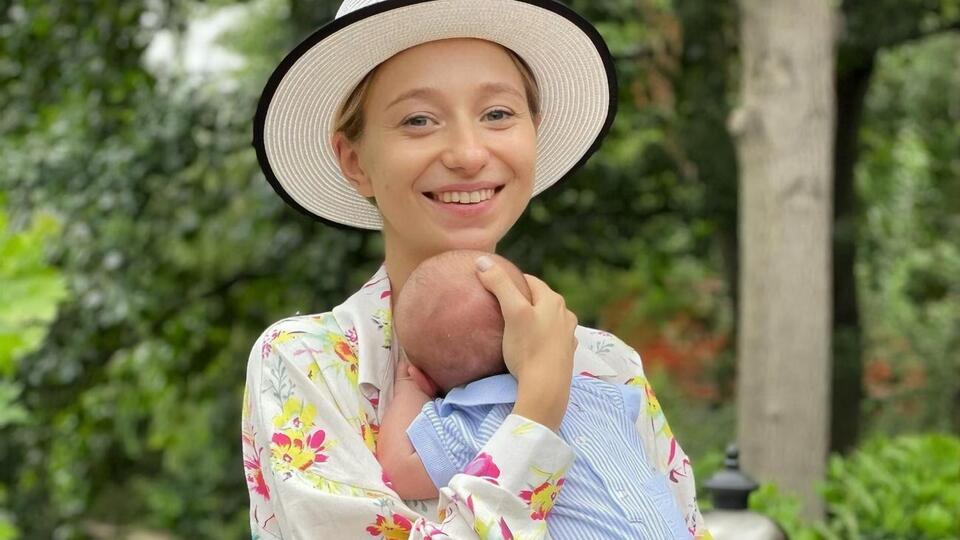 Репяхова родила 15 июня