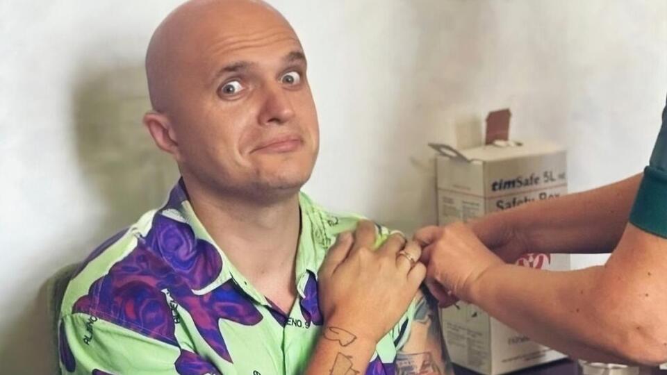 Анатолій Анатоліч: 20 хвилин після вакцинації. Політ нормальний