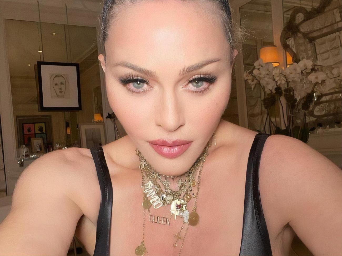 Мадонна: Семейное барбекю