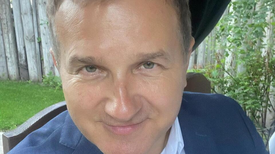 Горбунов виставив нове фото, на якому схожий на Поплавського