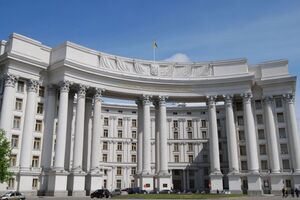 По словам Кулебы, свобода путешествий украинцев – среди приоритетов МИД