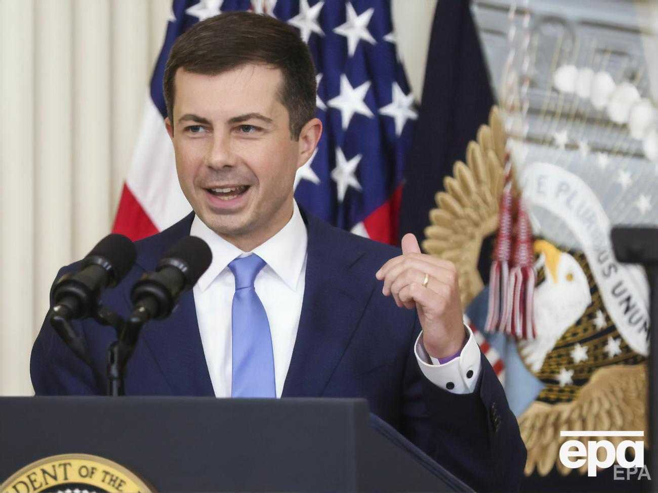 Пит Буттиджич (на фото) будет представлять США на саммите, сказал Джемилев