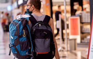 Чиновники МОЗ вважають низькою ймовірність поширення інфекції, оскільки всі пасажири були в масках