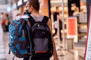 Чиновники МОЗ вважають низькою ймовірність поширення інфекції, оскільки всі пасажири були в масках