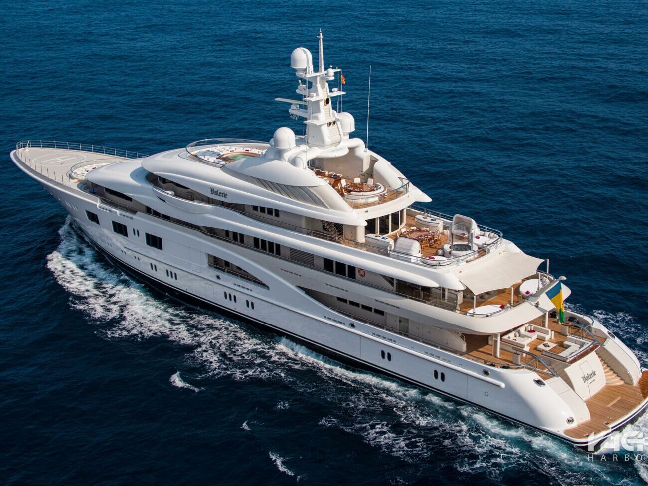 85-метровая яхта Valerie стоимостью $130 млн была спущена на воду в 2011 году