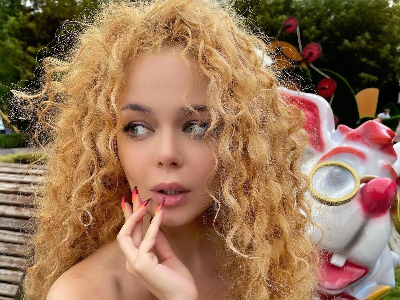 Гросу заявила, що автором більшості її знімків є коханий Полянський