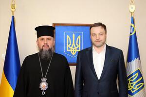 Монастырский и Епифаний (на фото), а также Онуфрий обсуждали мероприятия по случаю годовщины крещения Руси