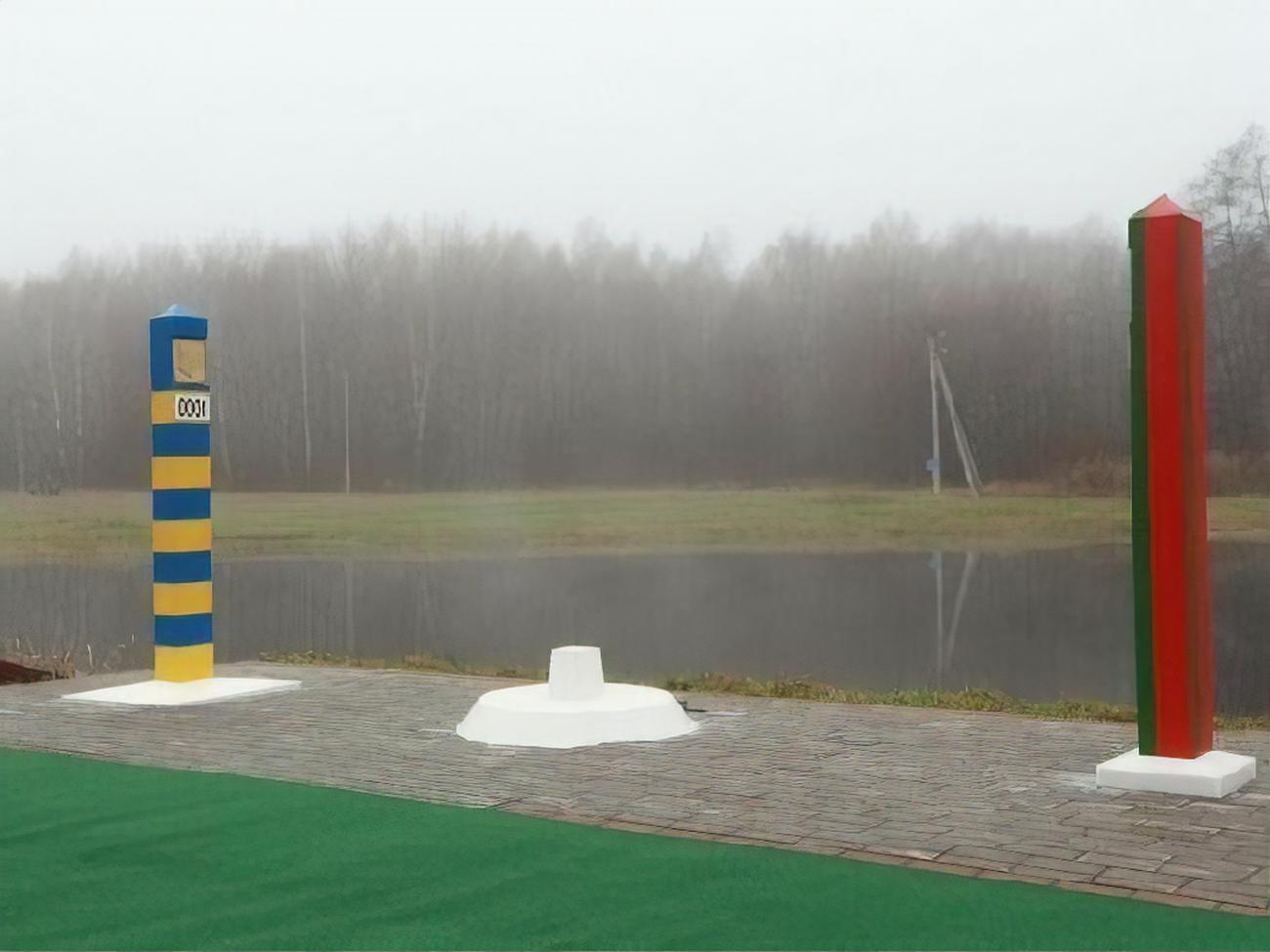 Беларусь имеет с Украиной границу протяженностью почти 1,1 тыс. км