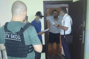 Шестерых фигурантов дела подозревают в присвоении порядка $400 тыс., которые были признаны вещественными доказательствами