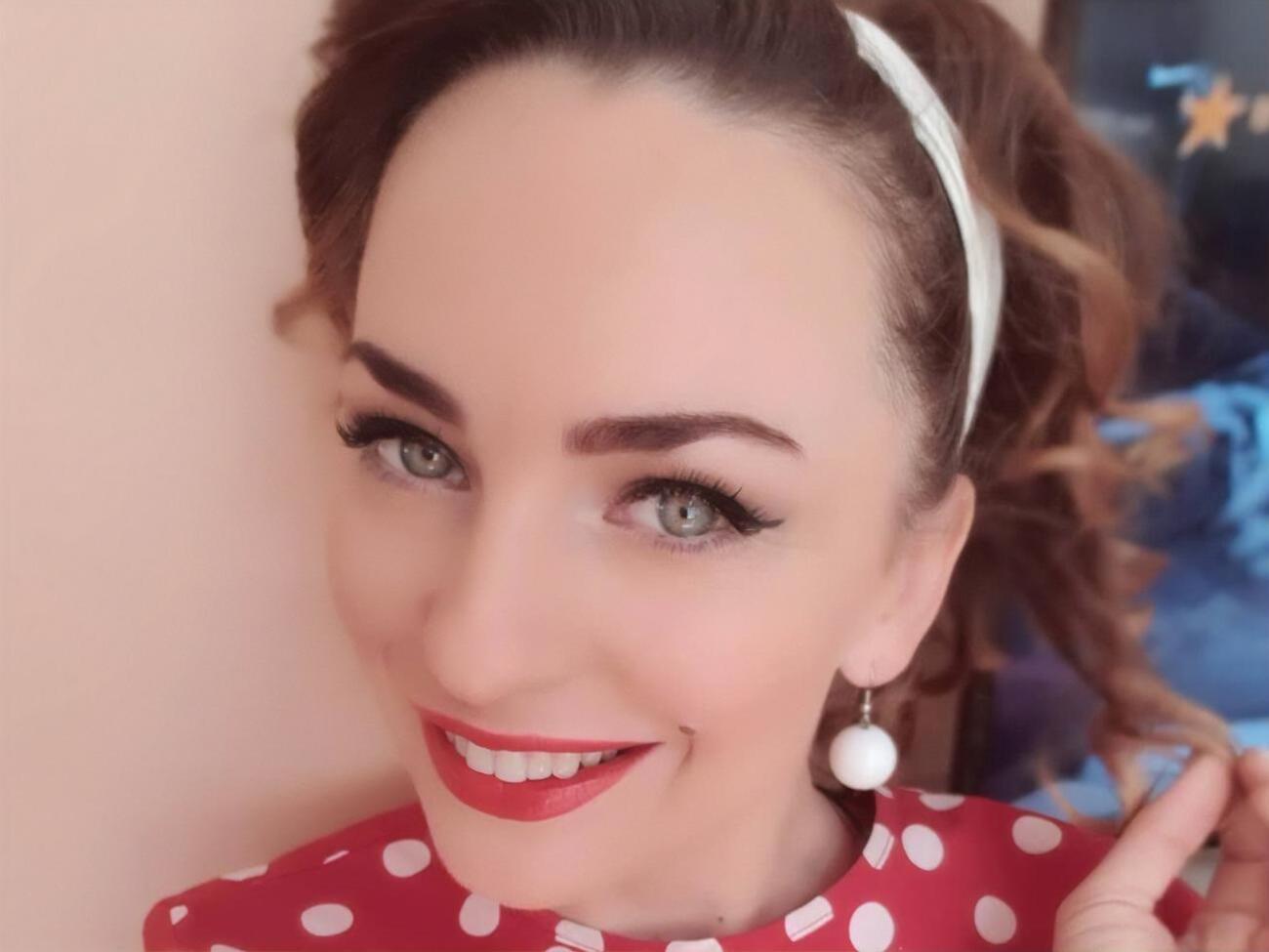 Булитко о служебном романе: Если это честные отношения и люди абсолютно свободны, то ничего плохого не вижу