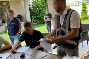 Слідчі і прокурори вилучили документи, у яких заздалегідь визначено переможця, зазначили в Нацполіції