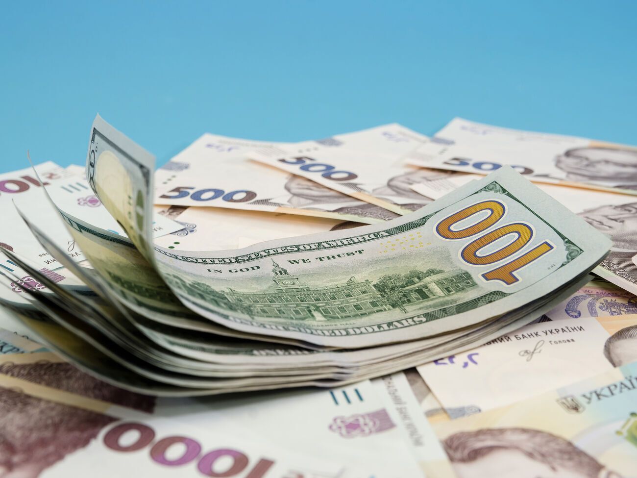 Бывшего прокурора приговорили к семи годам тюрьмы с конфискацией имущества